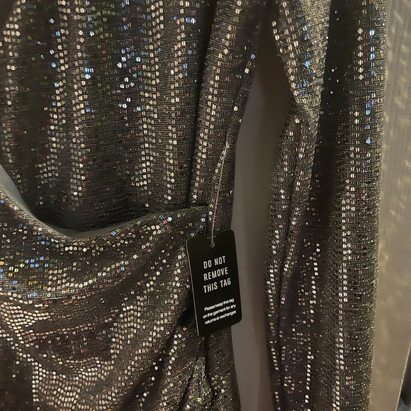 Beautiful Express shimmering glittery silver dress for the formal occasion - Picture 3 of 6